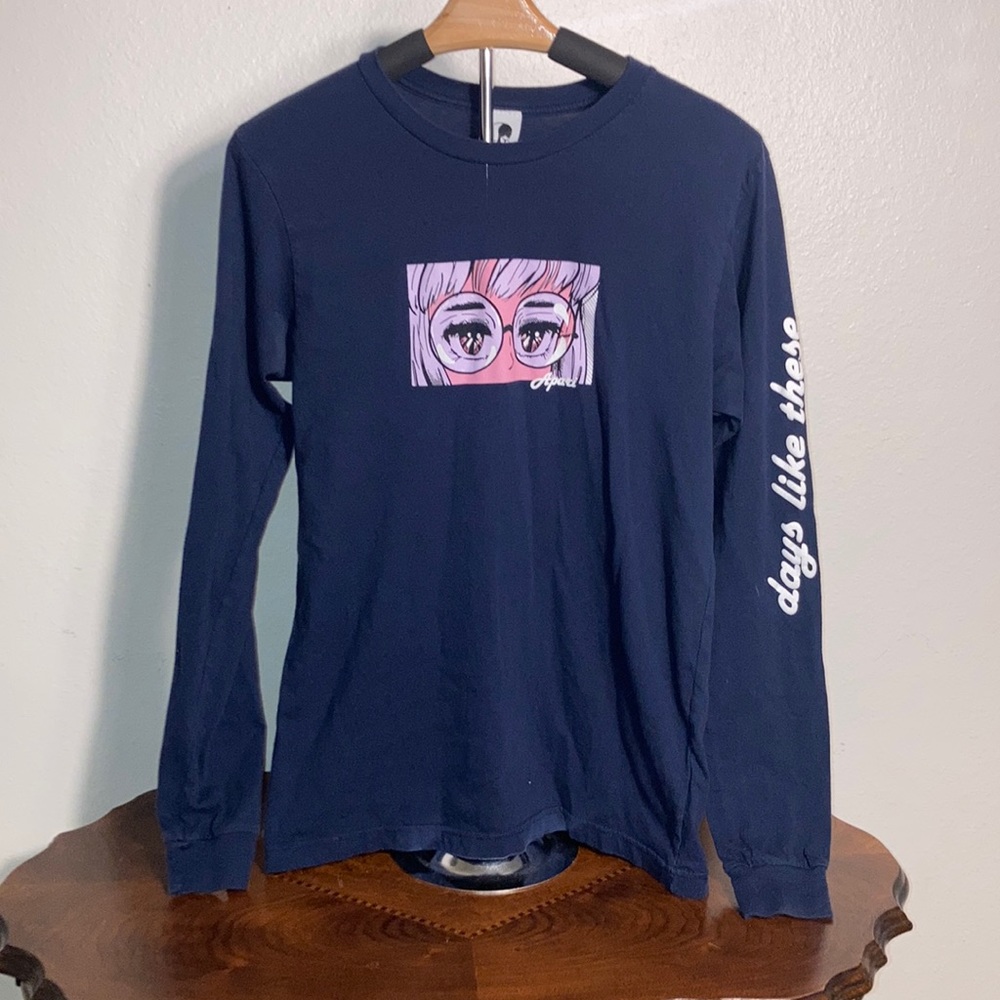 Apari Long Sleeve Tee Size Medium